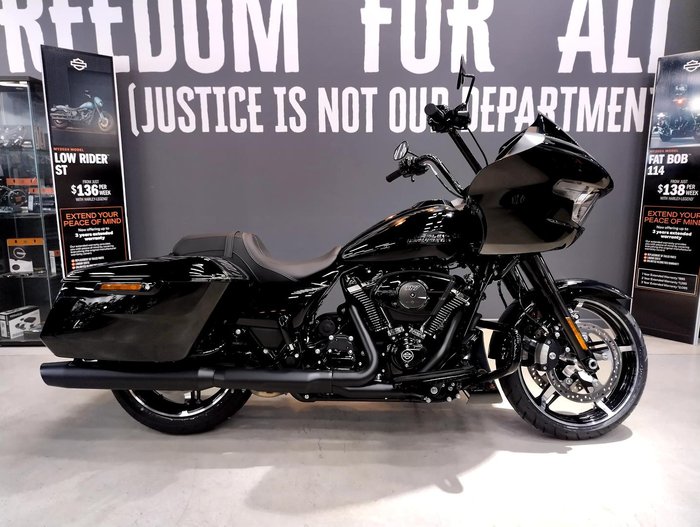 Harley-Davidson Road Glide 117 (FLTRX) Touring