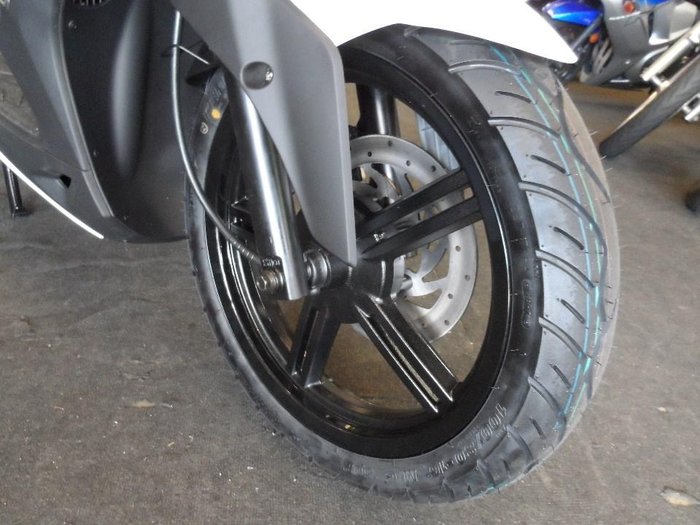 2025 Kymco Agility 16 + 200i Agility Silver