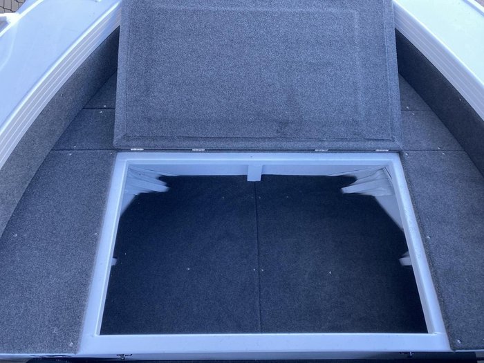 2025 QUINTREX 430 Top Ender