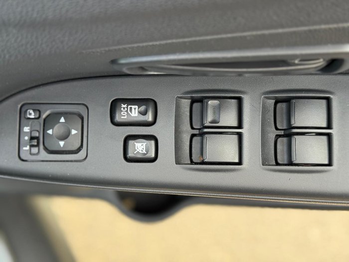 2024 Mitsubishi ASX ES