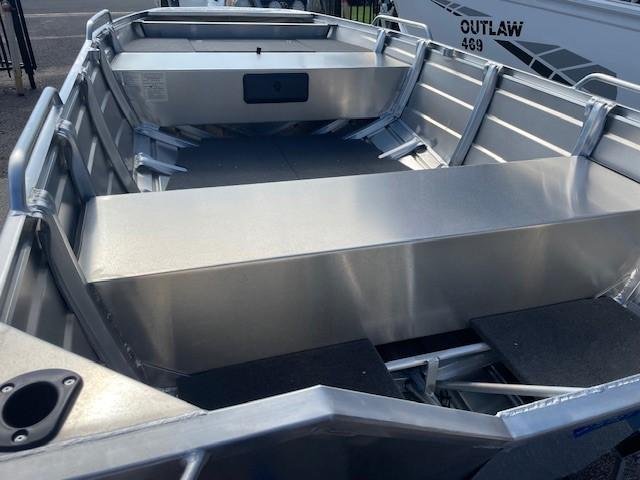 2024 Stacer 379 Territory Striker