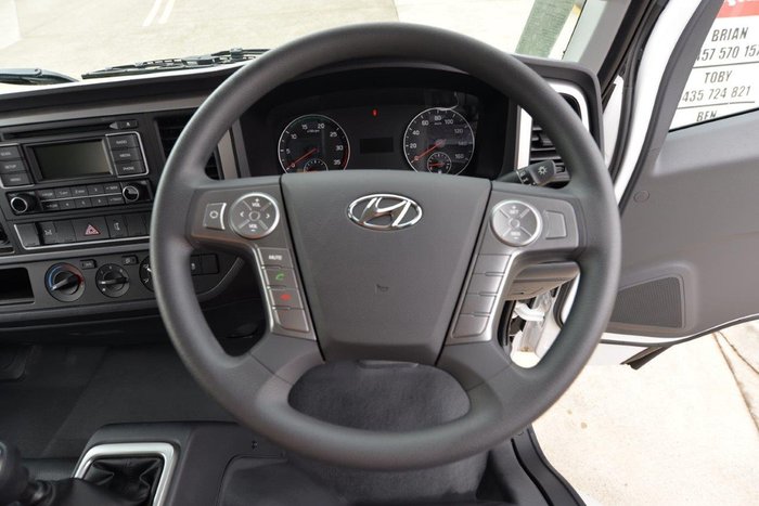 2023 HYUNDAI EX6 SWB WHITE