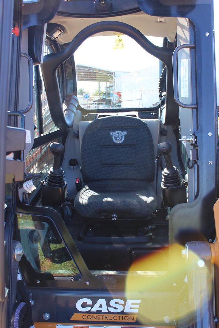 Case CE Tr310b Compact Track Loader