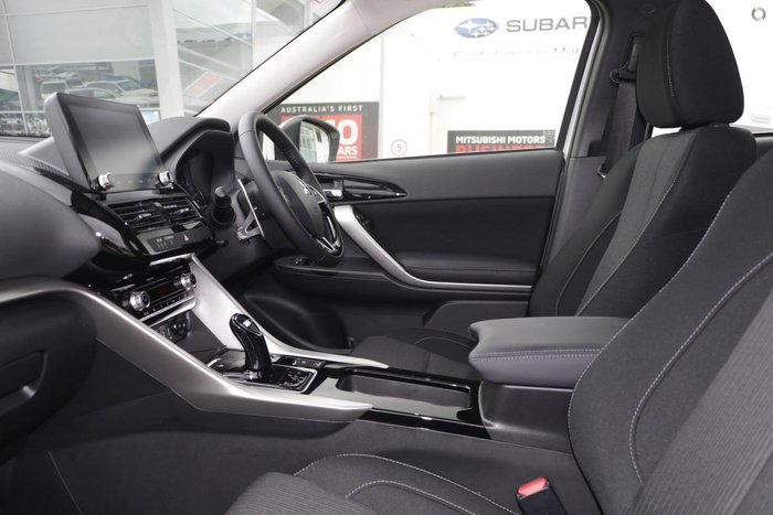 2024 Mitsubishi Eclipse Cross PHEV ES