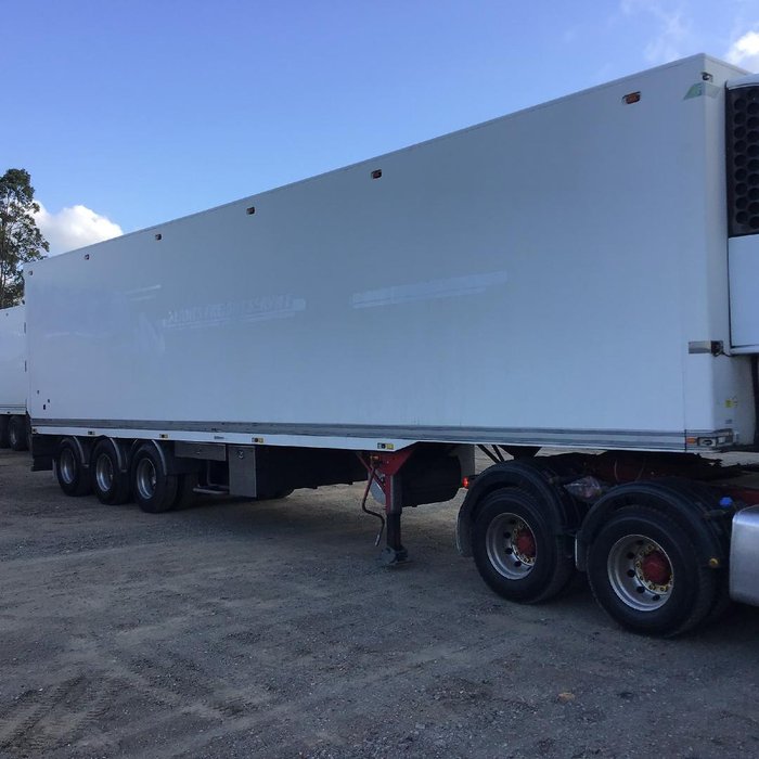 2008 FTE 22P Freezer Van White