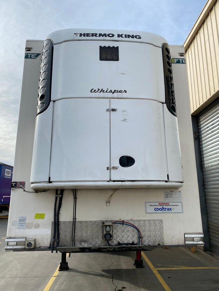 2008 FTE 22P Freezer Van White