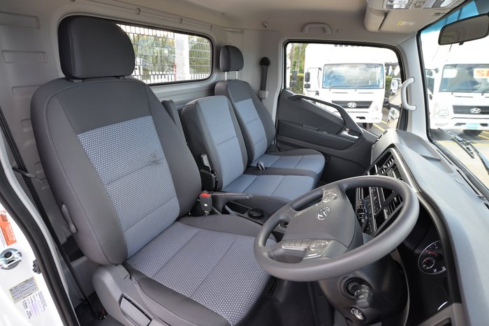 2023 HYUNDAI EX6 SWB WHITE