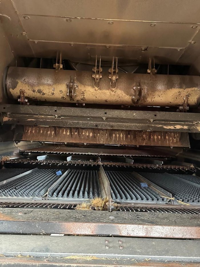 2020 CASE IH 8250 Combine Suspended Tracks