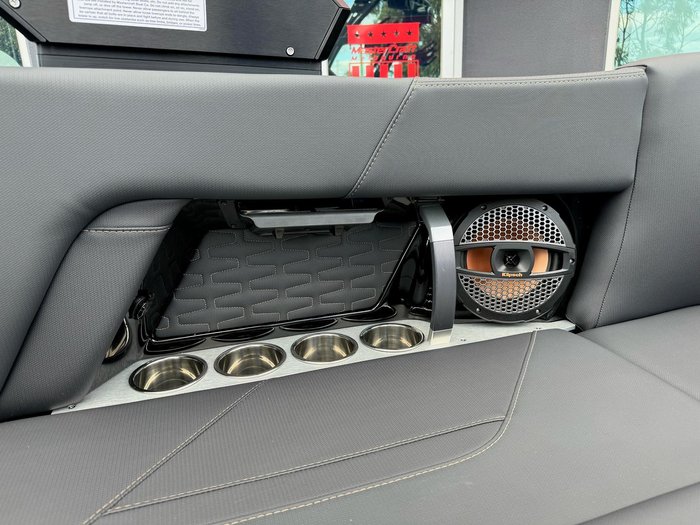 2024 MasterCraft X22