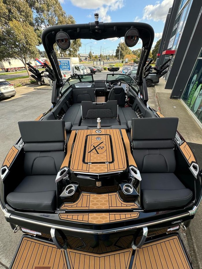 2024 MasterCraft X22