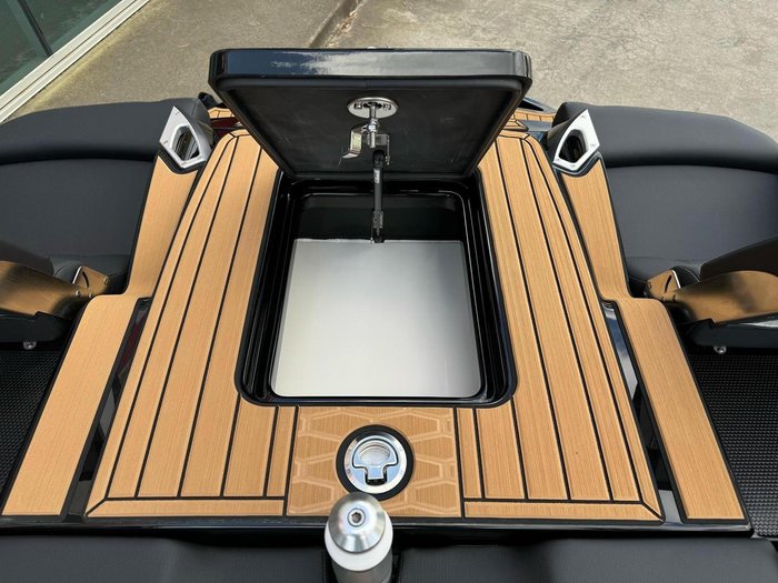 2024 MasterCraft X22