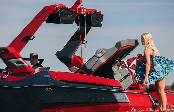 2027 MasterCraft X22