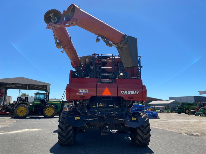 2017 CASE IH 8240 Red