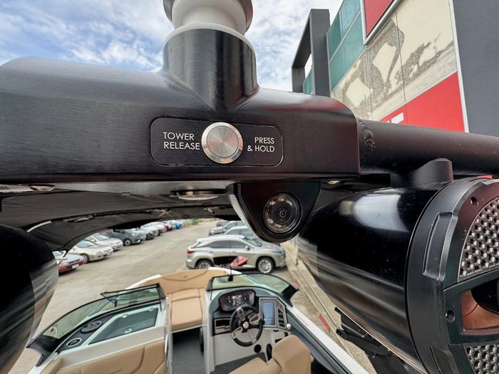 2023 MasterCraft XT22