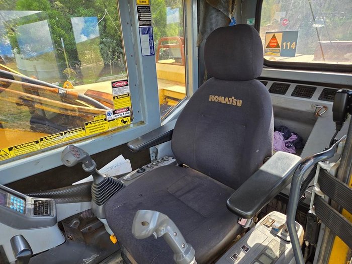 2004 Komatsu Pc300-7