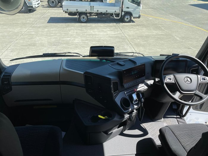 2024 Mercedes-Benz Actros 2653 Actros Pure white