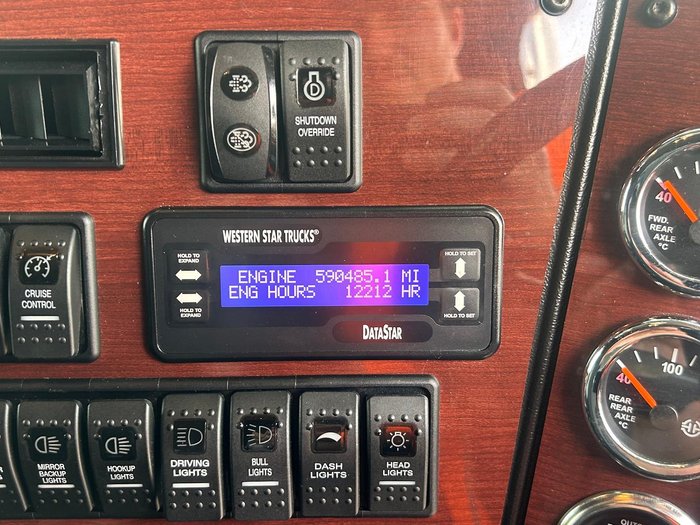 2021 Western Star 4900 Series 4900FXC White