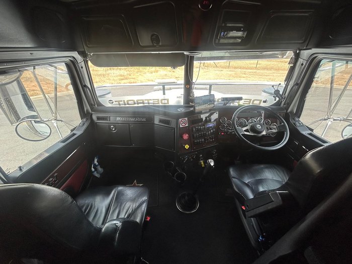 2021 Western Star 4900 Series 4900FXC White