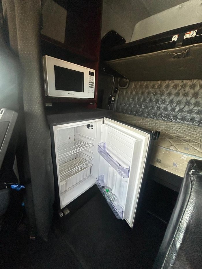 2021 Western Star 4900 Series 4900FXC White