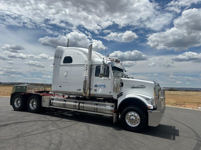 2021 Western Star 4900 Series 4900FXC White