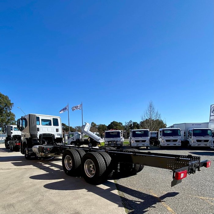2024 Iveco S-Way AT230