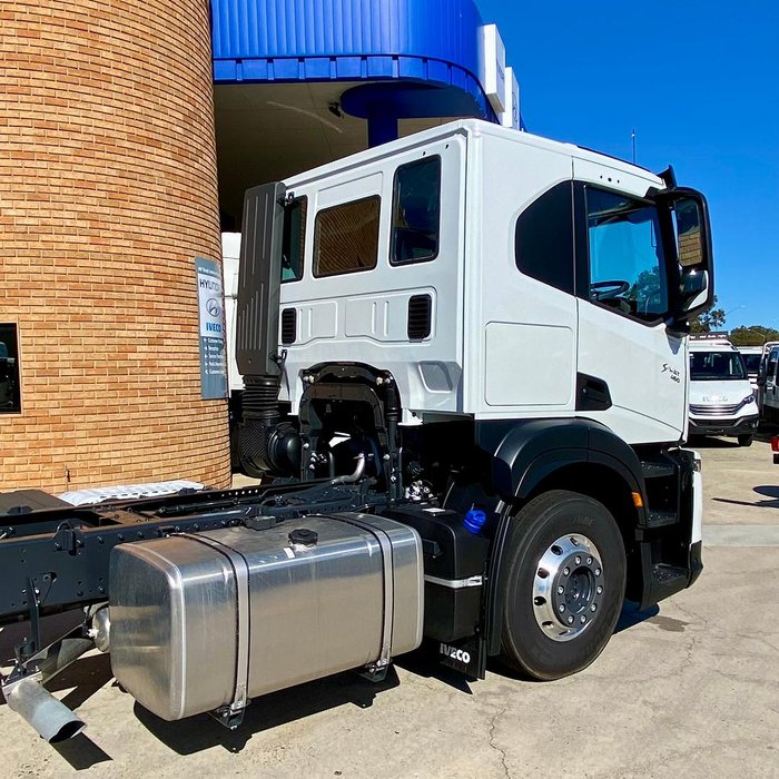 2024 Iveco S-Way AT230