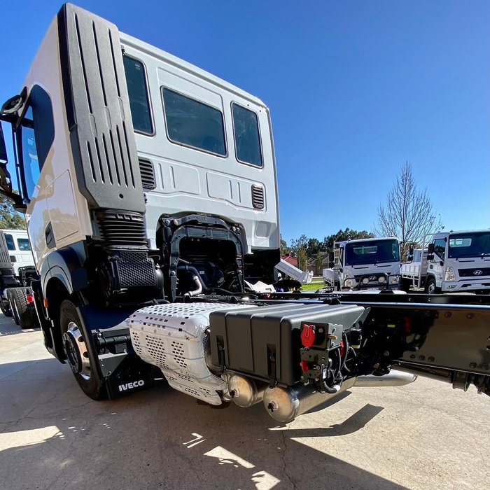 2024 Iveco S-Way AT230