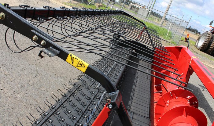 CASE IH 3016 Windrow 15Ft Pick Up Front