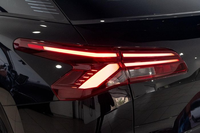 2023 Citroen C5 X Shine E43 MY23 Nera Black