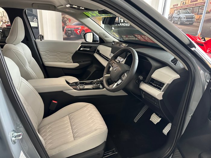 2026 Mitsubishi Outlander Exceed