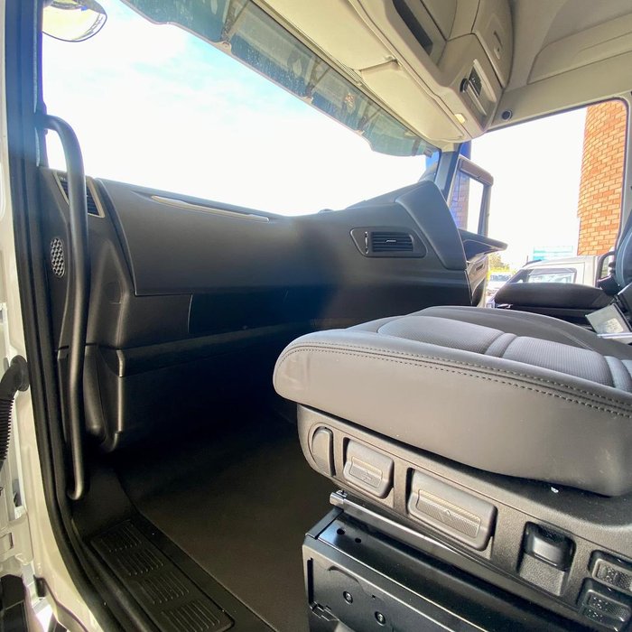 2024 Iveco S-Way AS700