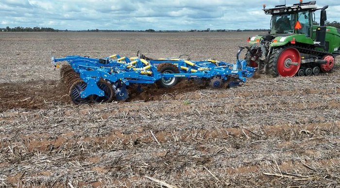 0 Farmet Triton 450Ps Combined Disc & Tyne Cultivator W Rear Roller BLUE