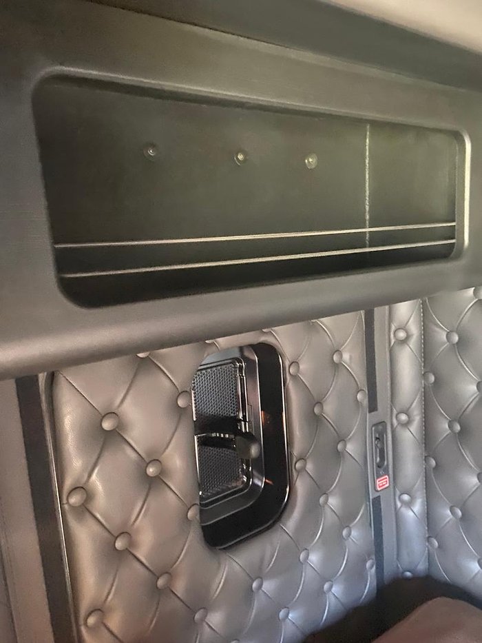 2018 Kenworth T659 White
