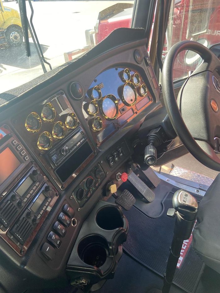 2018 Kenworth T659 White