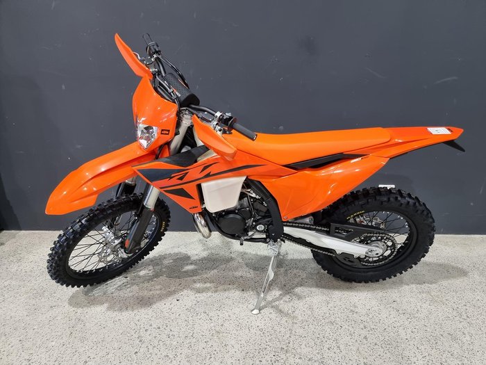 2025 KTM 250 EXC TBI EXC TBI Orange