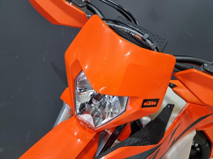 2025 KTM 250 EXC TBI EXC TBI Orange