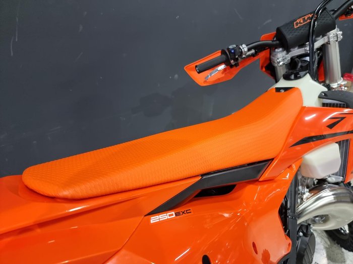 2025 KTM 250 EXC TBI EXC TBI Orange