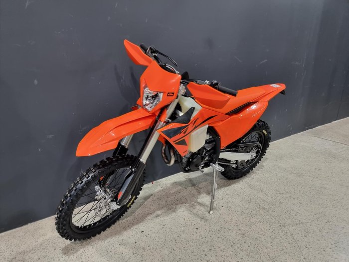 2025 KTM 250 EXC-F EXC-F Orange
