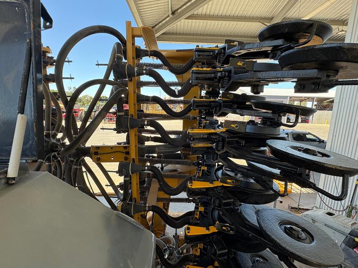 2019 SERAFIN ULTISOW PASTURE KING 6M DOUBLE DISC SEEDER USED Yellow