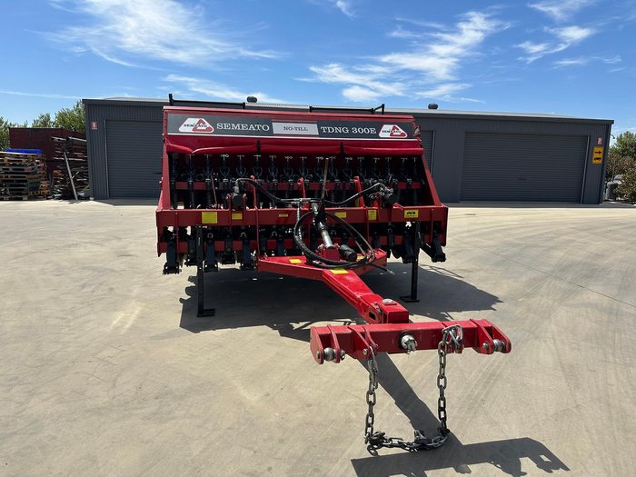 2023 Semeato Tdng 300E Double Disc Seeder Used RED