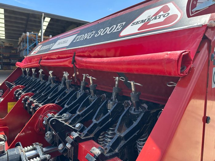 2023 Semeato Tdng 300E Double Disc Seeder Used RED