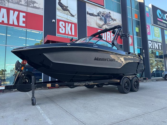 2025 MasterCraft XT22 T