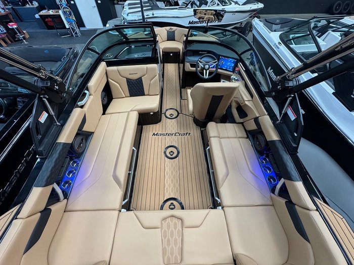 2025 MasterCraft XT22 T