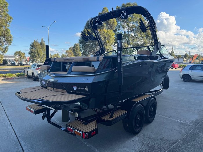 2025 MasterCraft XT22 T