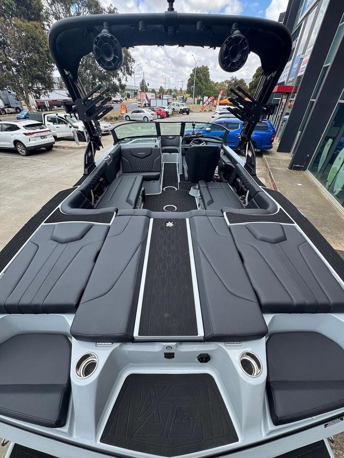 2026 MasterCraft XT22 T