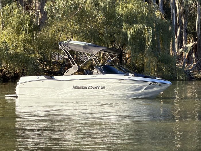 2026 MasterCraft XT22 T