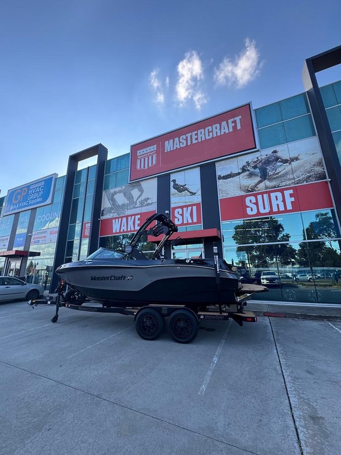 2025 MasterCraft XT22 T