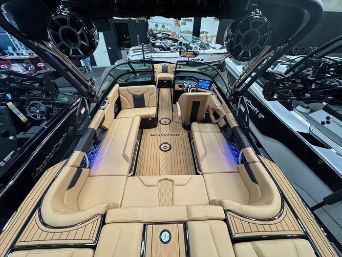 2025 MasterCraft XT22 T