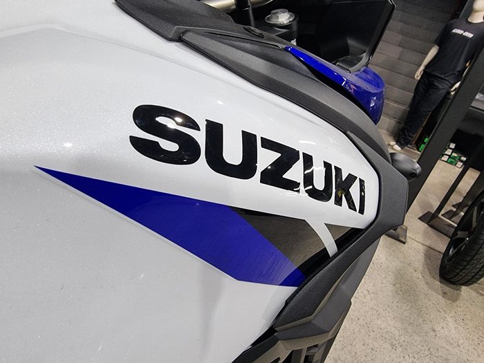 2024 Suzuki V-Strom 650XT LAMS (DL650XAUE)