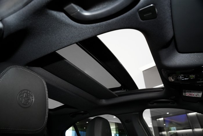 2023 Alfa Romeo Giulia Veloce